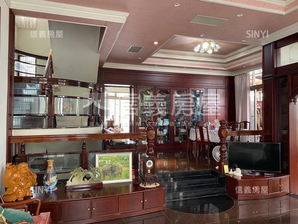 金石山莊稀有透天房屋室內格局與周邊環境
