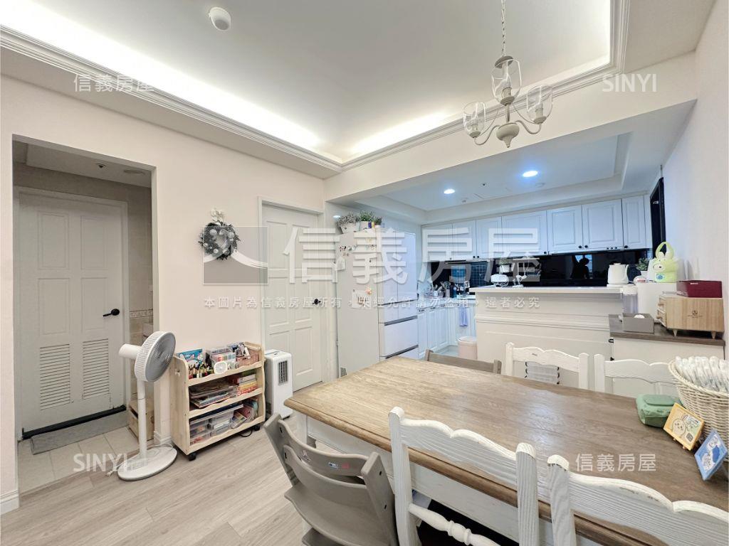 成功大道外棟大三房雙車位房屋室內格局與周邊環境