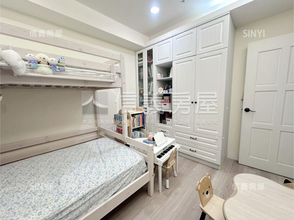 成功大道外棟大三房雙車位房屋室內格局與周邊環境