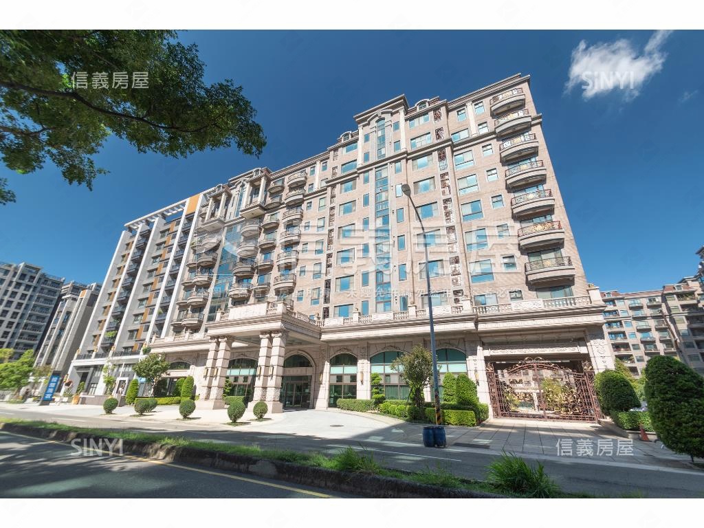 城市勳章８樓Ｂ１車位房屋室內格局與周邊環境