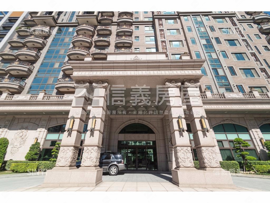 城市勳章８樓Ｂ１車位房屋室內格局與周邊環境