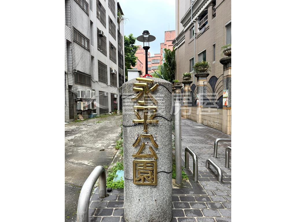 有富欣殿質感三房房屋室內格局與周邊環境