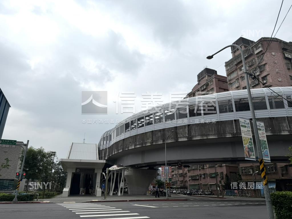 有富欣殿質感三房房屋室內格局與周邊環境