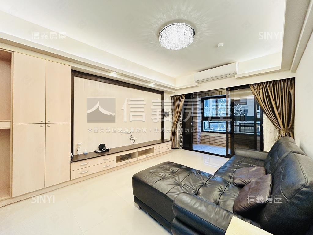 天域．低調奢華三房房屋室內格局與周邊環境