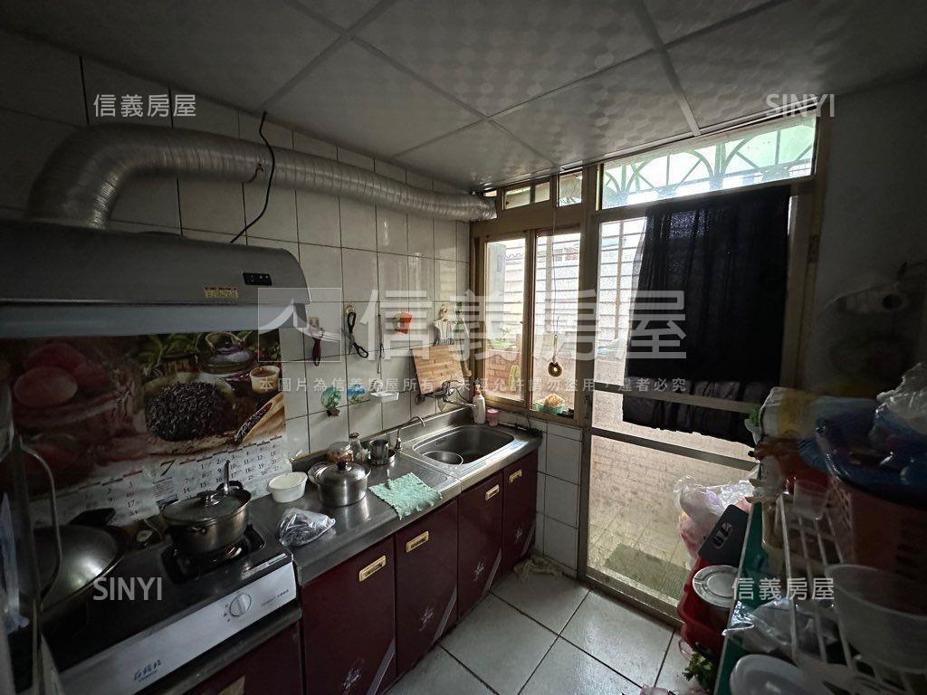 近竹北火車站３房加車位房屋室內格局與周邊環境