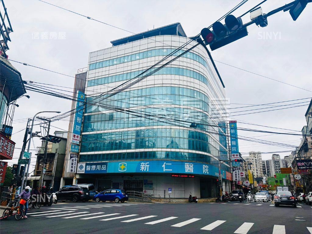 近竹北火車站３房加車位房屋室內格局與周邊環境