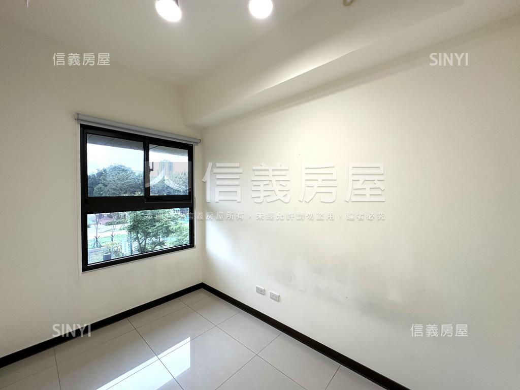 新潤青峰公園景觀三房車位房屋室內格局與周邊環境