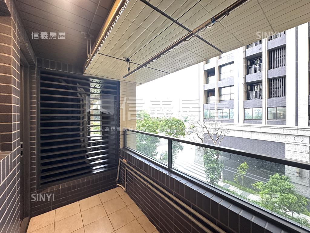 新潤青峰公園景觀三房車位房屋室內格局與周邊環境