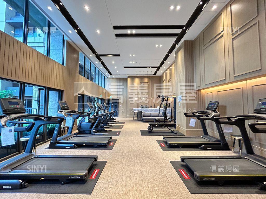 新潤青峰公園景觀三房車位房屋室內格局與周邊環境