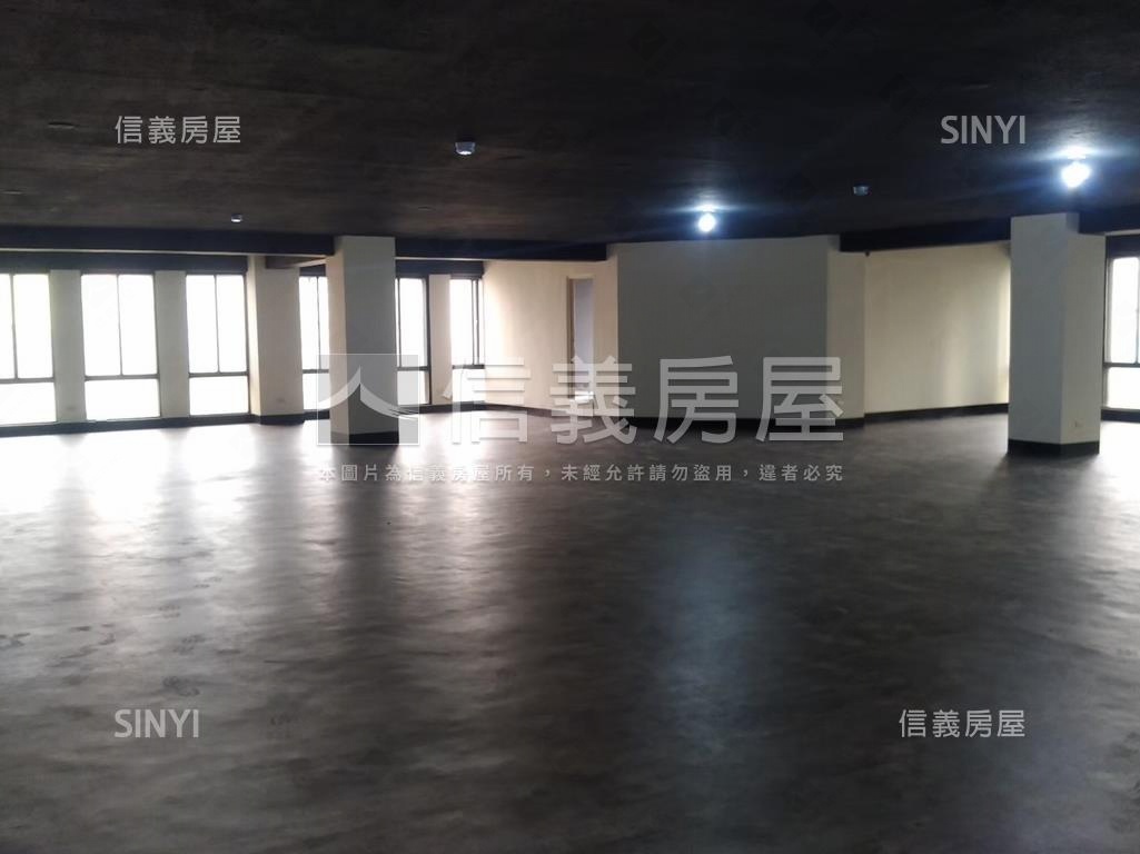 近捷運中正復興整層商辦讚房屋室內格局與周邊環境