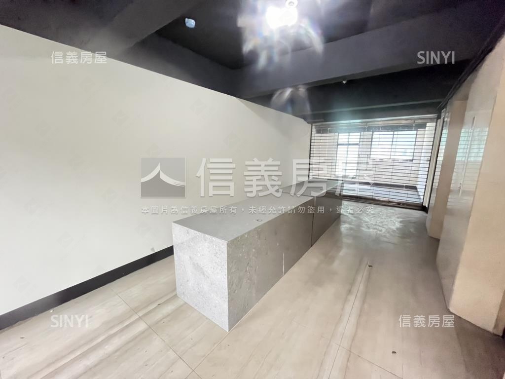 近捷運中正復興整層商辦讚房屋室內格局與周邊環境