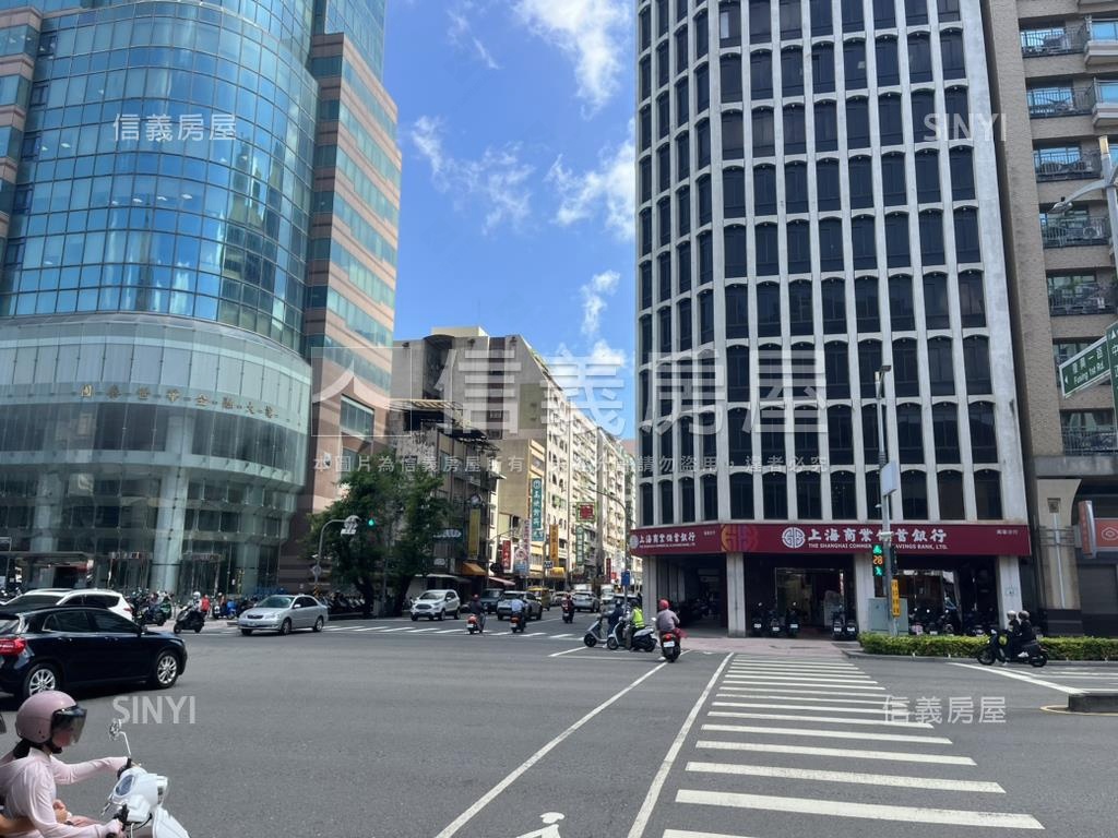 近捷運中正復興整層商辦讚房屋室內格局與周邊環境