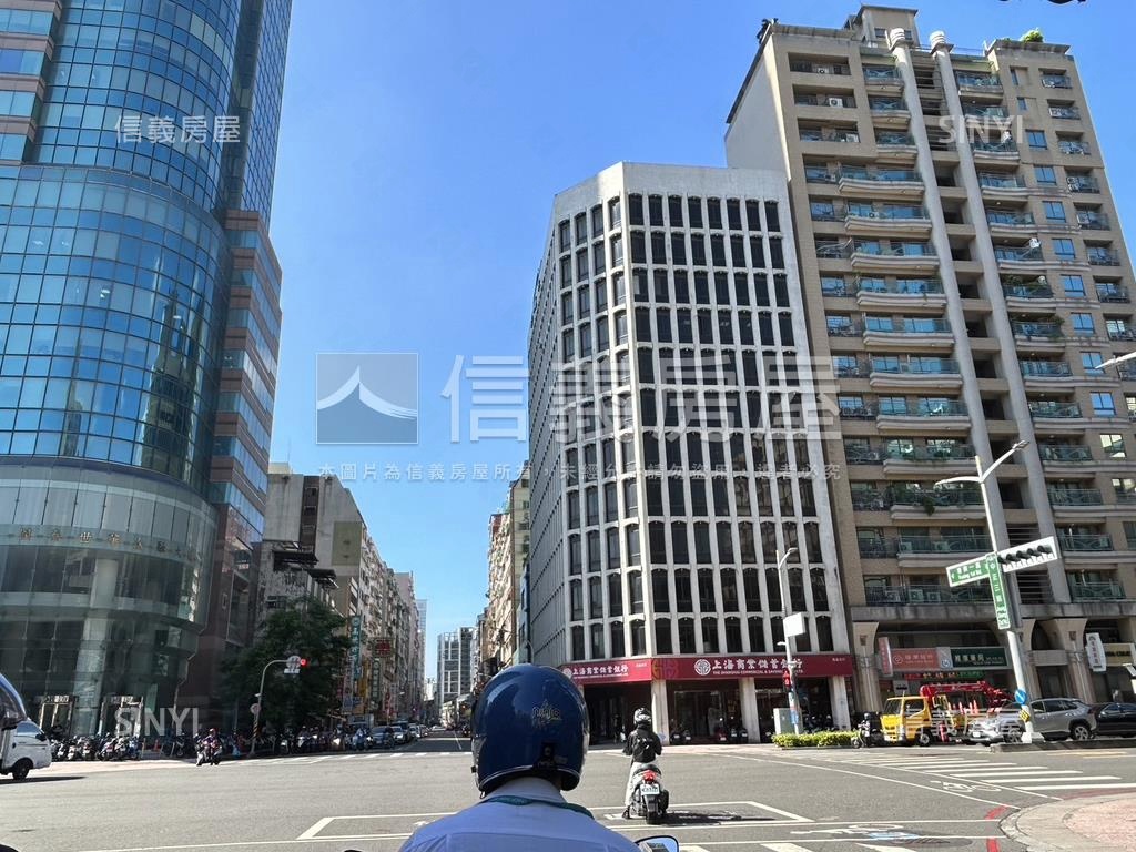 近捷運中正復興整層商辦讚房屋室內格局與周邊環境