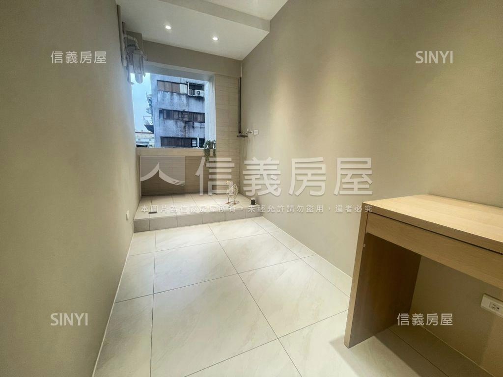 管理美裝設計三房房屋室內格局與周邊環境