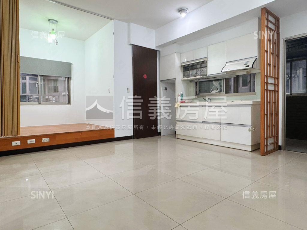 久康兩房車位房屋室內格局與周邊環境