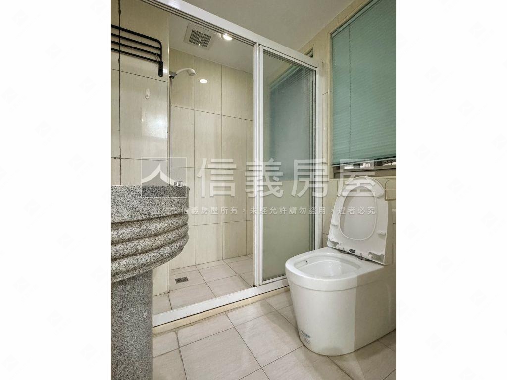 久康兩房車位房屋室內格局與周邊環境