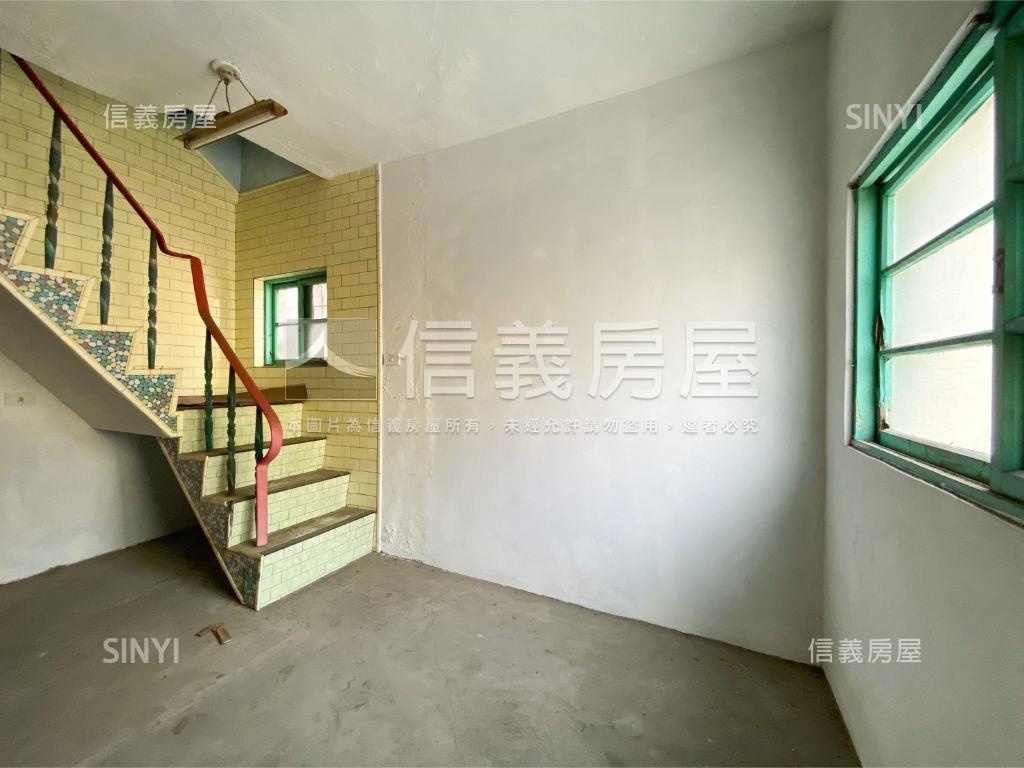 美術館旁稀有前後巷透天房屋室內格局與周邊環境
