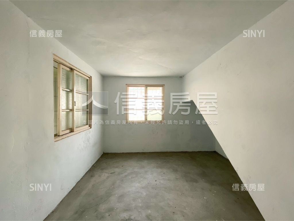 美術館旁稀有前後巷透天房屋室內格局與周邊環境