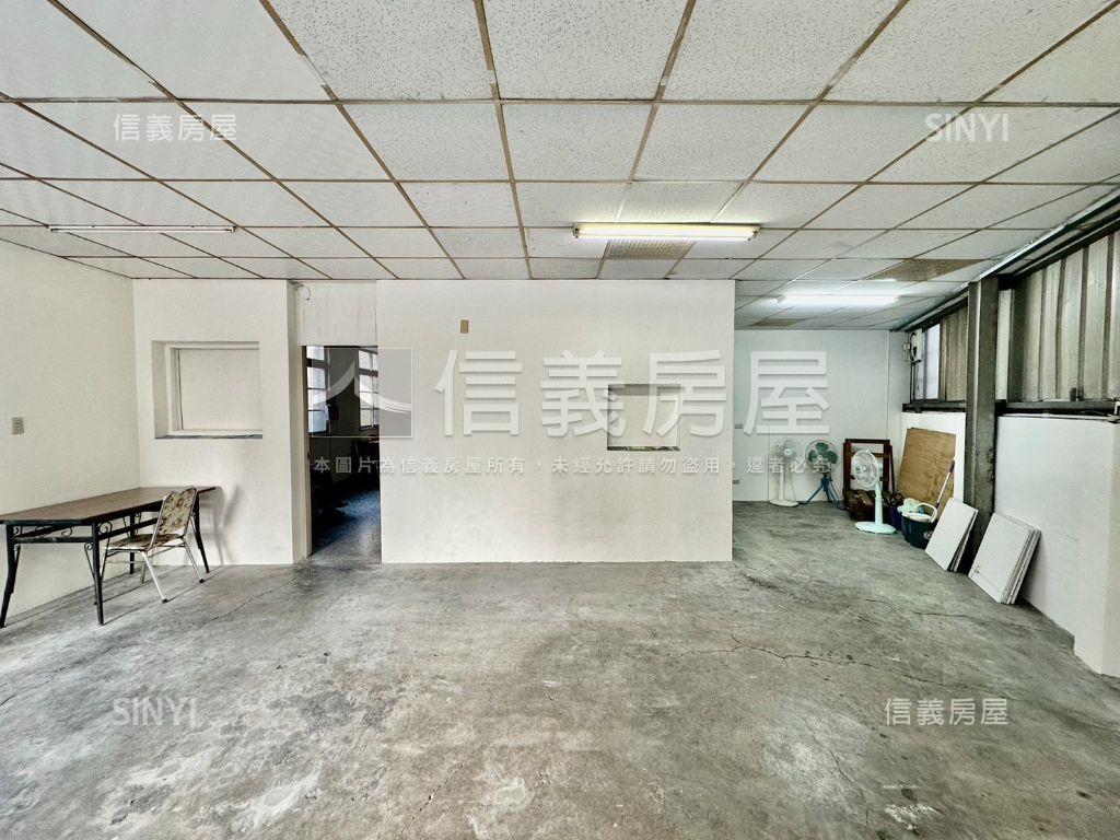 東英二街大地坪透天房屋室內格局與周邊環境