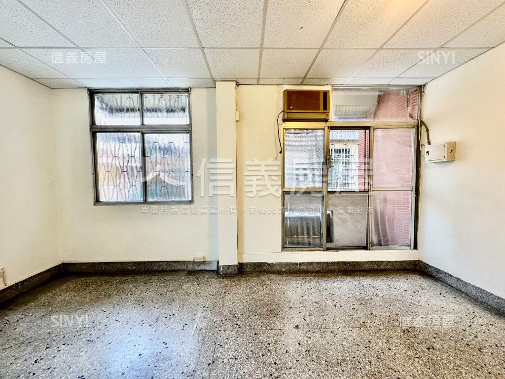 東英二街大地坪透天房屋室內格局與周邊環境