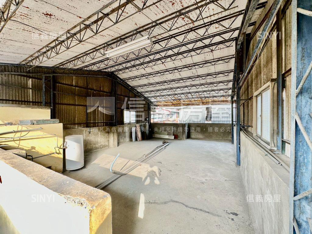 東英二街大地坪透天房屋室內格局與周邊環境