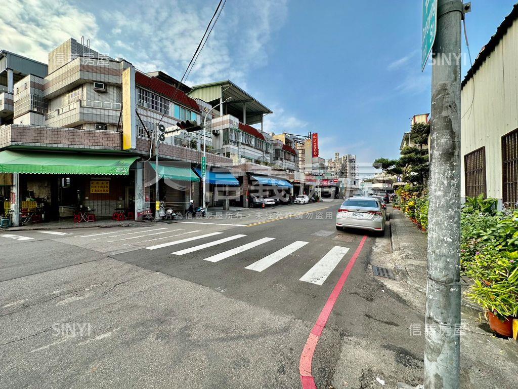 東英二街大地坪透天房屋室內格局與周邊環境