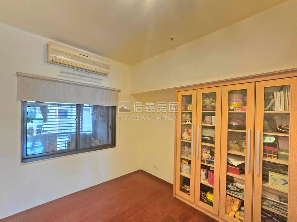 急售鄉林凱撒三房房屋室內格局與周邊環境