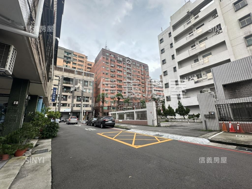 全新整理潭子美透天房屋室內格局與周邊環境