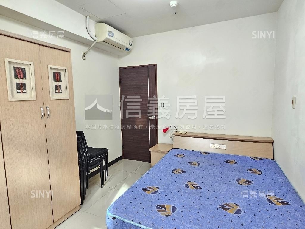 新杜拜高樓２房附車位房屋室內格局與周邊環境