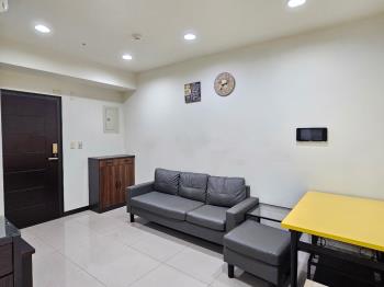 新杜拜高樓２房附車位