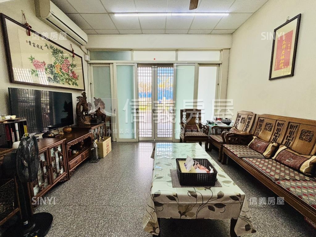 北區面河畔臨路美透天房屋室內格局與周邊環境