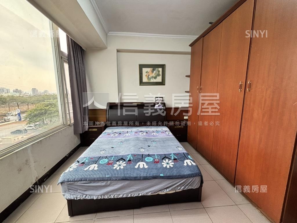 北區面河畔臨路美透天房屋室內格局與周邊環境