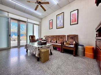 北區面河畔臨路美透天