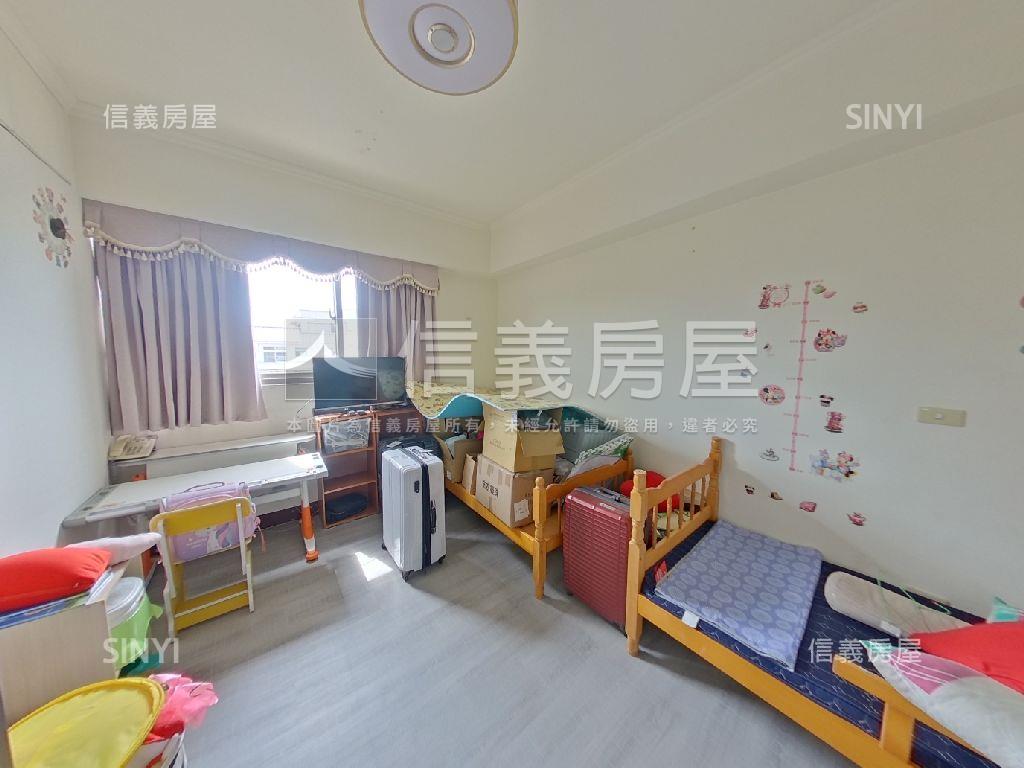 正七期◇大面寬◇電梯角店房屋室內格局與周邊環境
