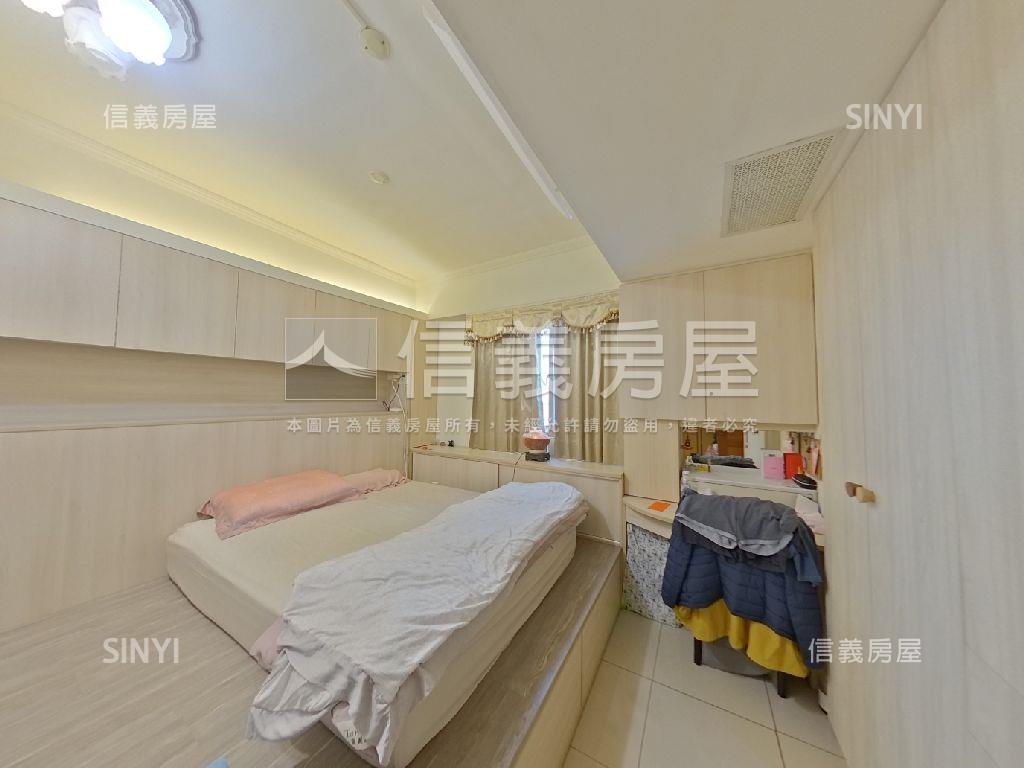 正七期◇大面寬◇電梯角店房屋室內格局與周邊環境