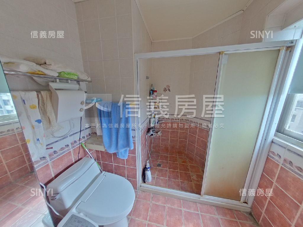 正七期◇大面寬◇電梯角店房屋室內格局與周邊環境