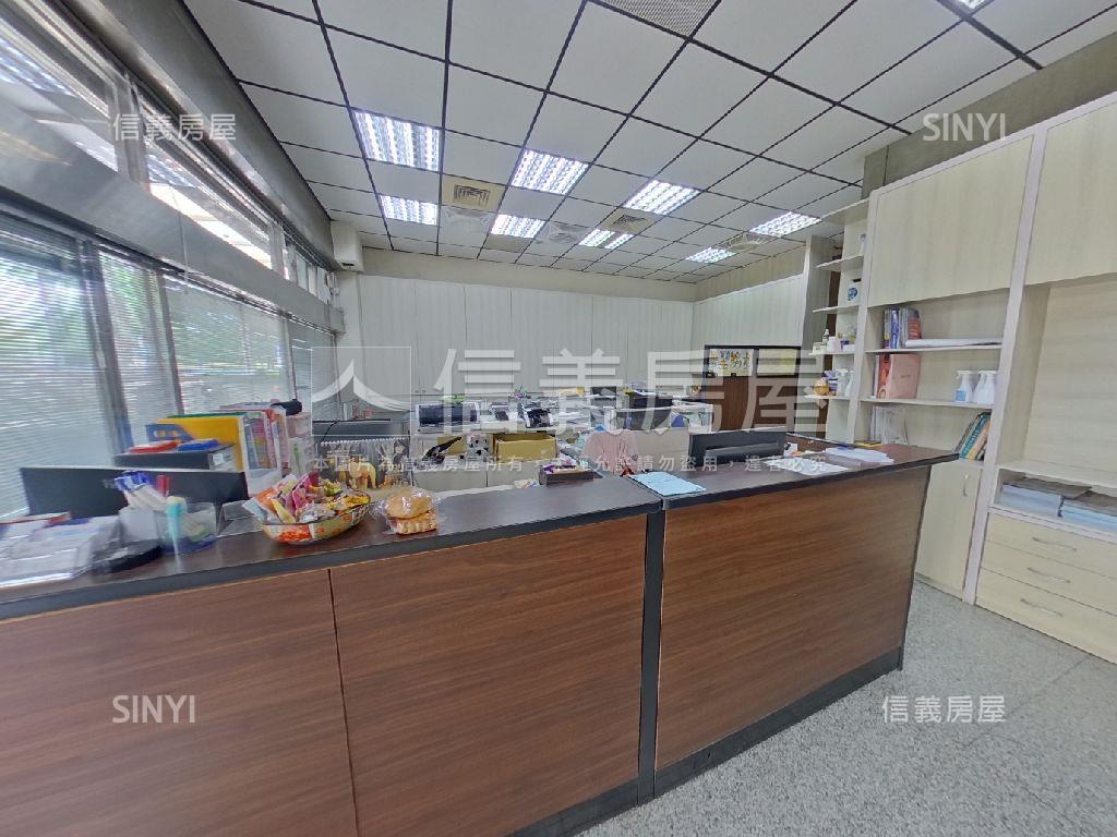 正七期◇大面寬◇電梯角店房屋室內格局與周邊環境
