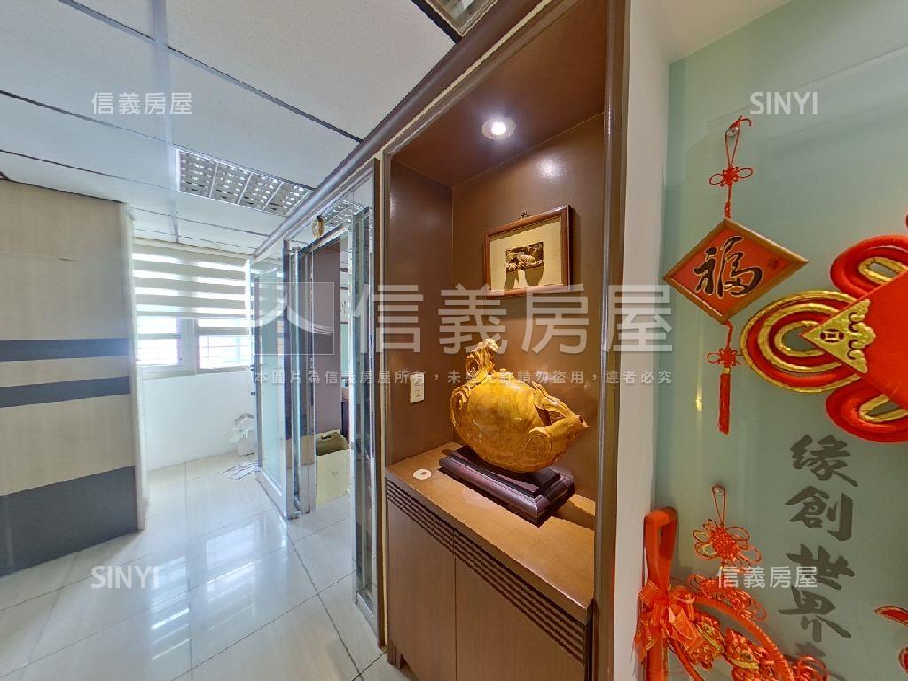 正七期◇大面寬◇電梯角店房屋室內格局與周邊環境