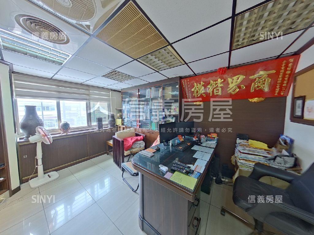 正七期◇大面寬◇電梯角店房屋室內格局與周邊環境
