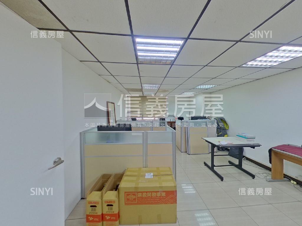 正七期◇大面寬◇電梯角店房屋室內格局與周邊環境