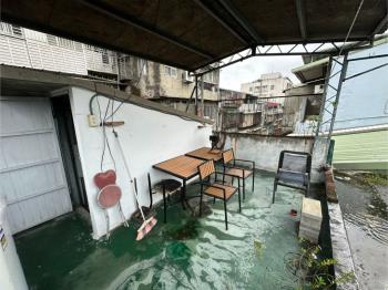 稀有住家小家庭