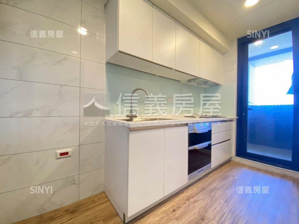 全新未住小時代６兩房平車房屋室內格局與周邊環境