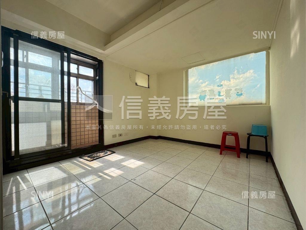 汐止龍璽低總價邊間４房房屋室內格局與周邊環境