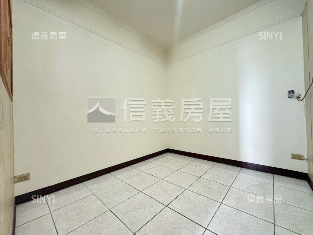 汐止龍璽低總價邊間４房房屋室內格局與周邊環境