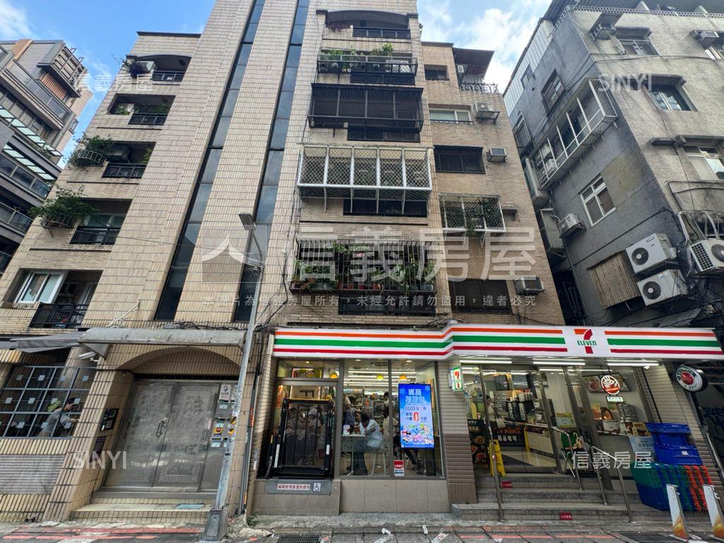 科技大樓旁超商店面房屋室內格局與周邊環境