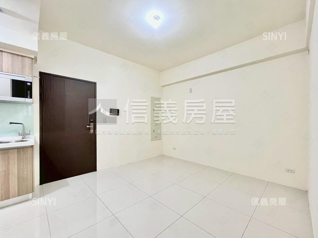 高大特區⭐全新兩房車位房屋室內格局與周邊環境