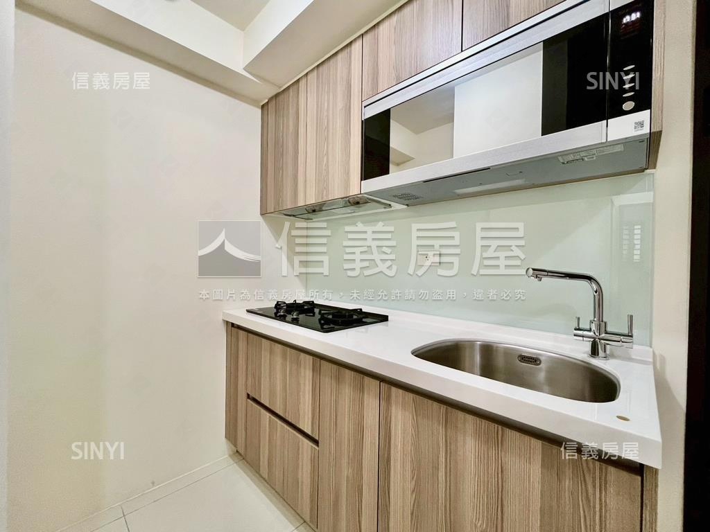 高大特區⭐全新兩房車位房屋室內格局與周邊環境