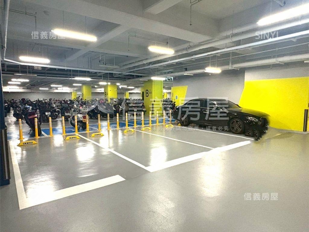 華固國家置地高樓邊間廠辦房屋室內格局與周邊環境