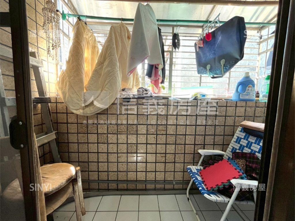 台北長安華廈３樓房屋室內格局與周邊環境