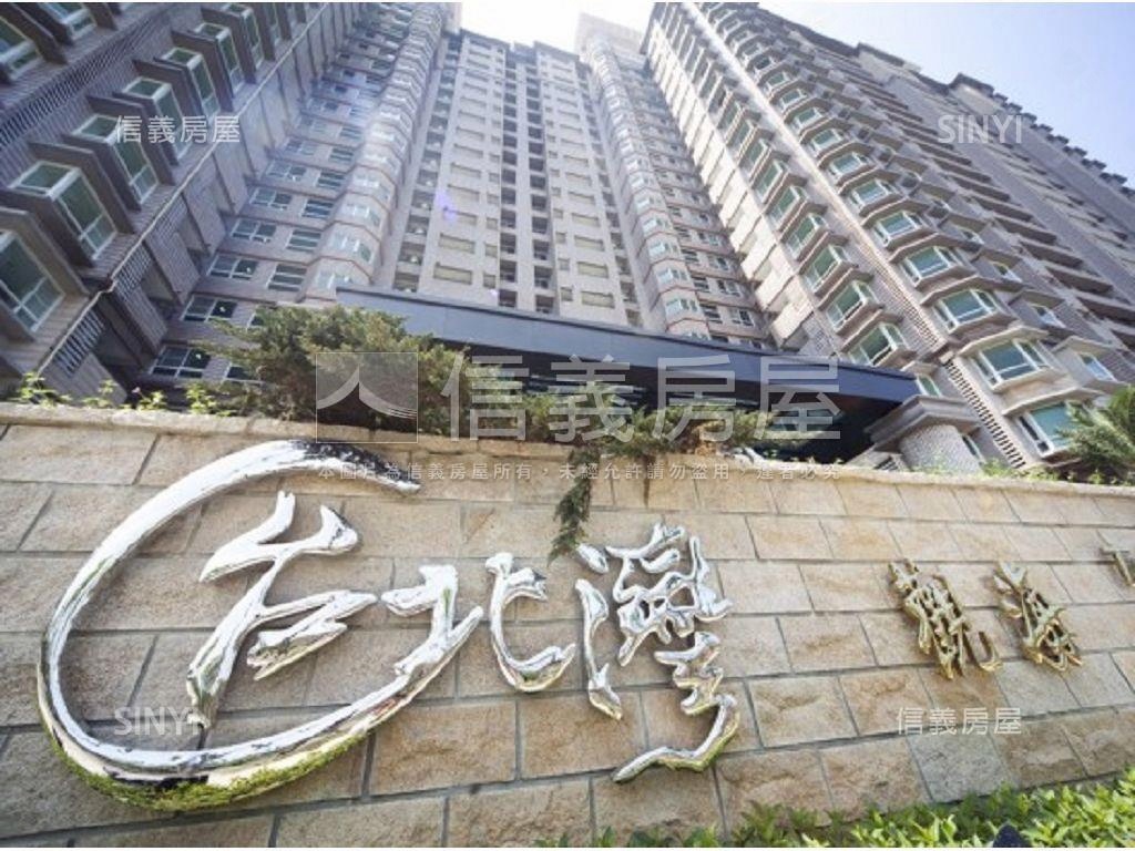 台北灣觀海Ｂ２邊間車位房屋室內格局與周邊環境